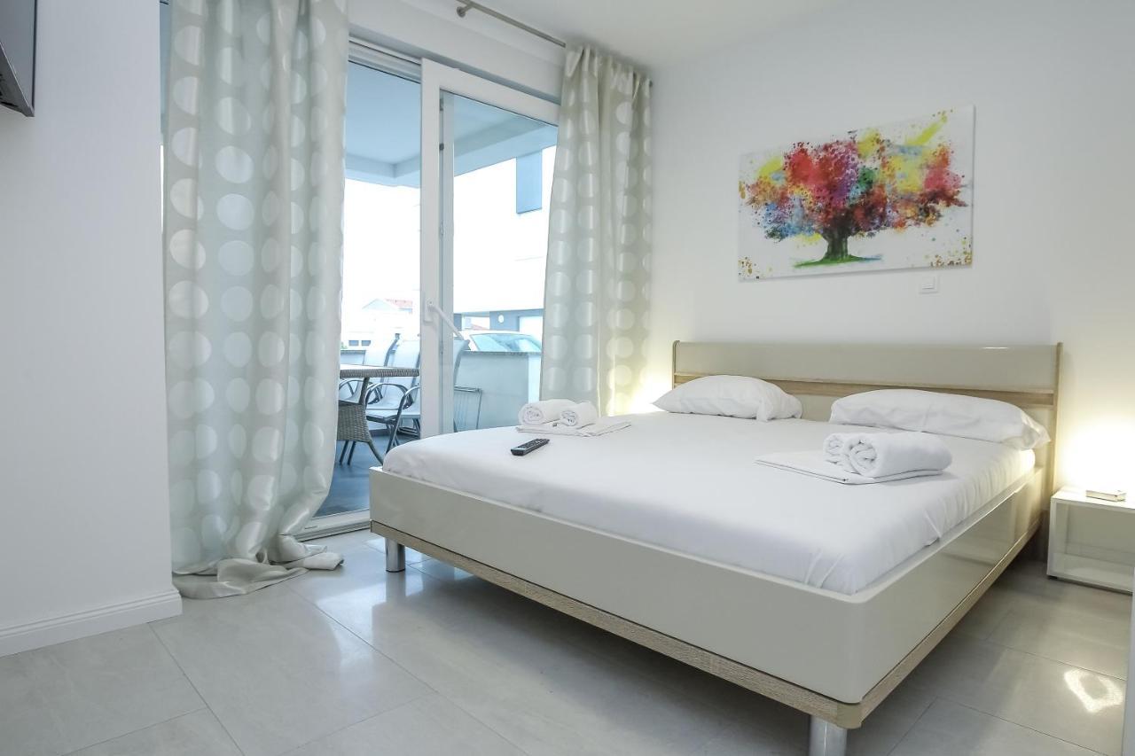 Apartments Tomana โนวาลยา ภายนอก รูปภาพ
